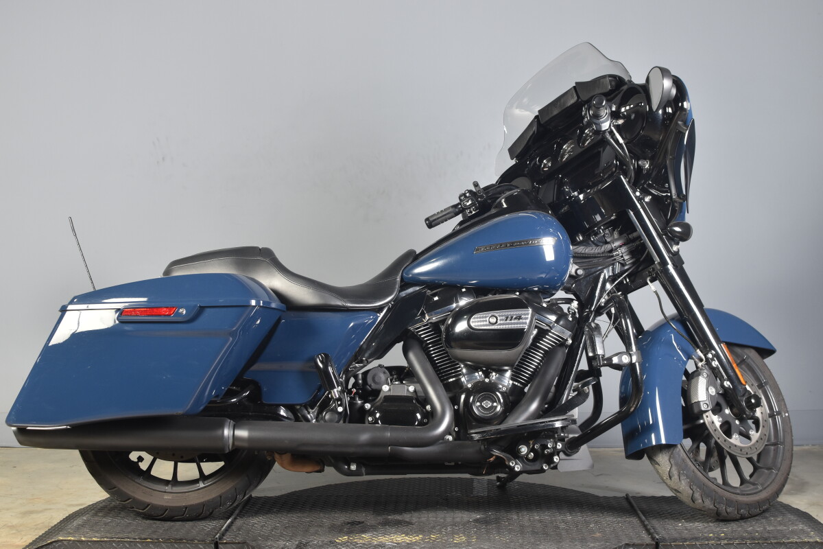 2019 Harley-Davidson® Street Glide® Special FLHXS | Old Glory