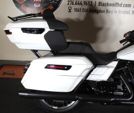 2026 Harley-Davidson® Street Glide Limited FLHXL thumb 2
