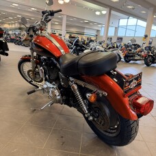 2005 Harley-Davidson Sportster 1200 Custom XL1200C thumb 0
