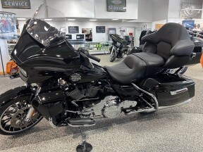 2026 Harley-Davidson® FLHXL Street Glide™ Limited thumb 1