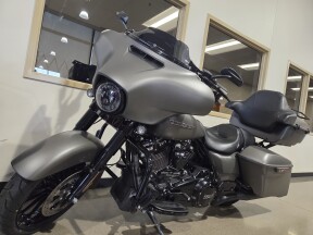 2019 Harley-Davidson® Street Glide® Special Industrial Gray Denim thumb 3