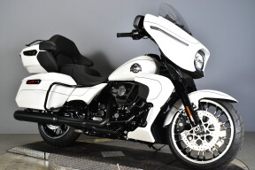 2026 Harley-Davidson® Street Glide Limited FLHXL thumb 2