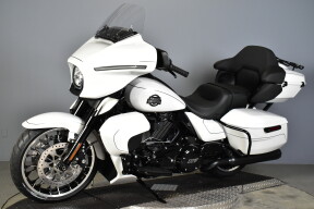 2026 Harley-Davidson® Street Glide Limited FLHXL thumb 0