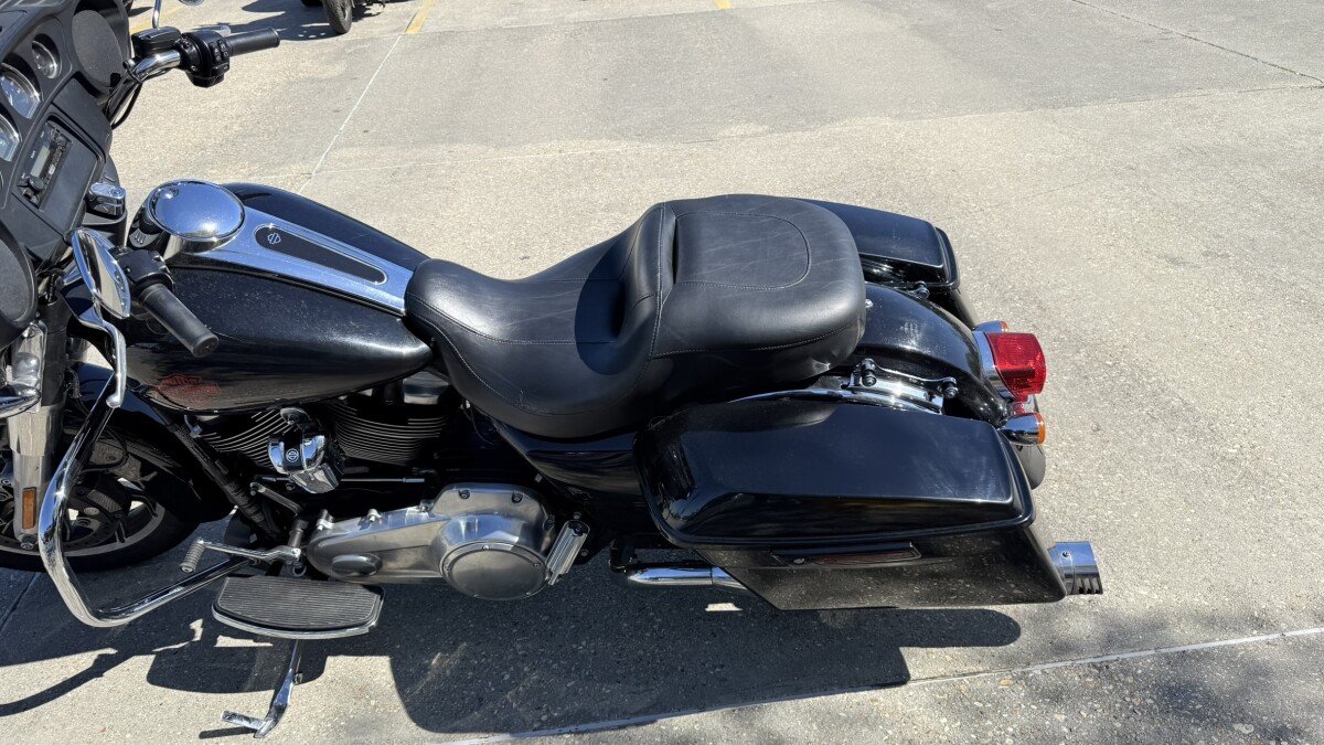FLHT 2021 Electra Glide® Standard, photo 10
