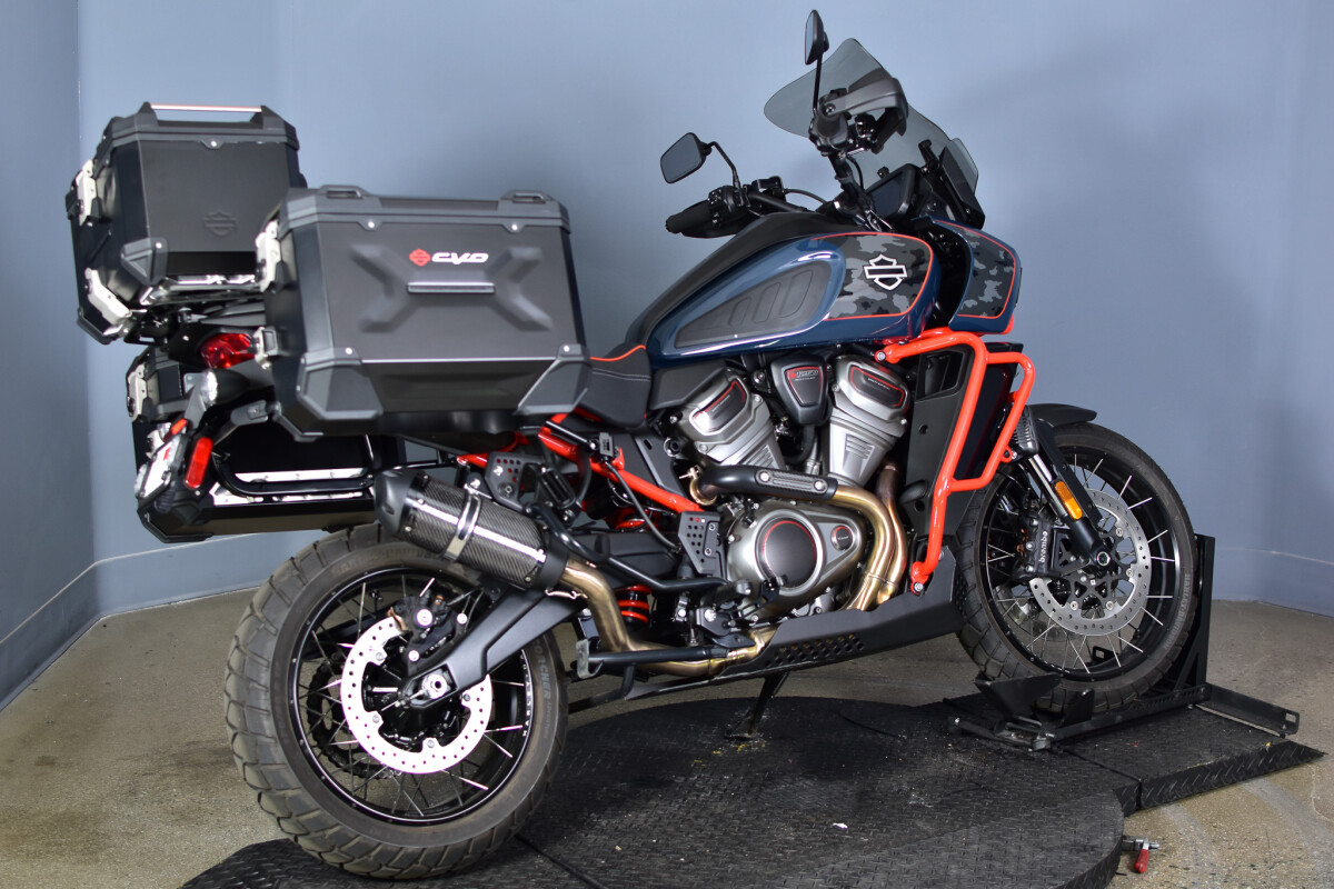 2025 Harley-Davidson® CVO™ Pan America® RA1250SE, photo 7