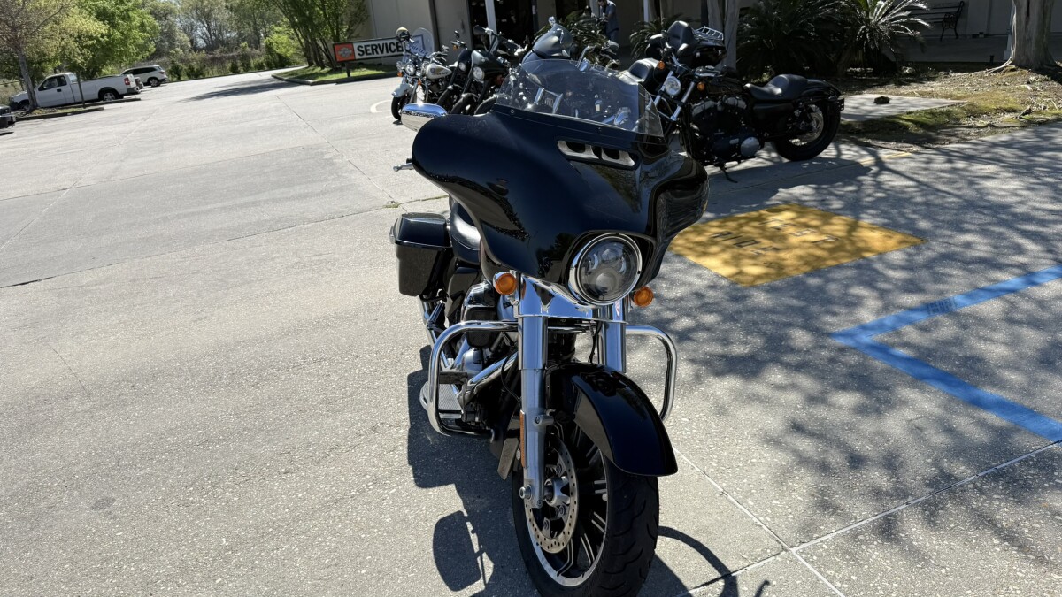 FLHT 2021 Electra Glide® Standard, photo 8
