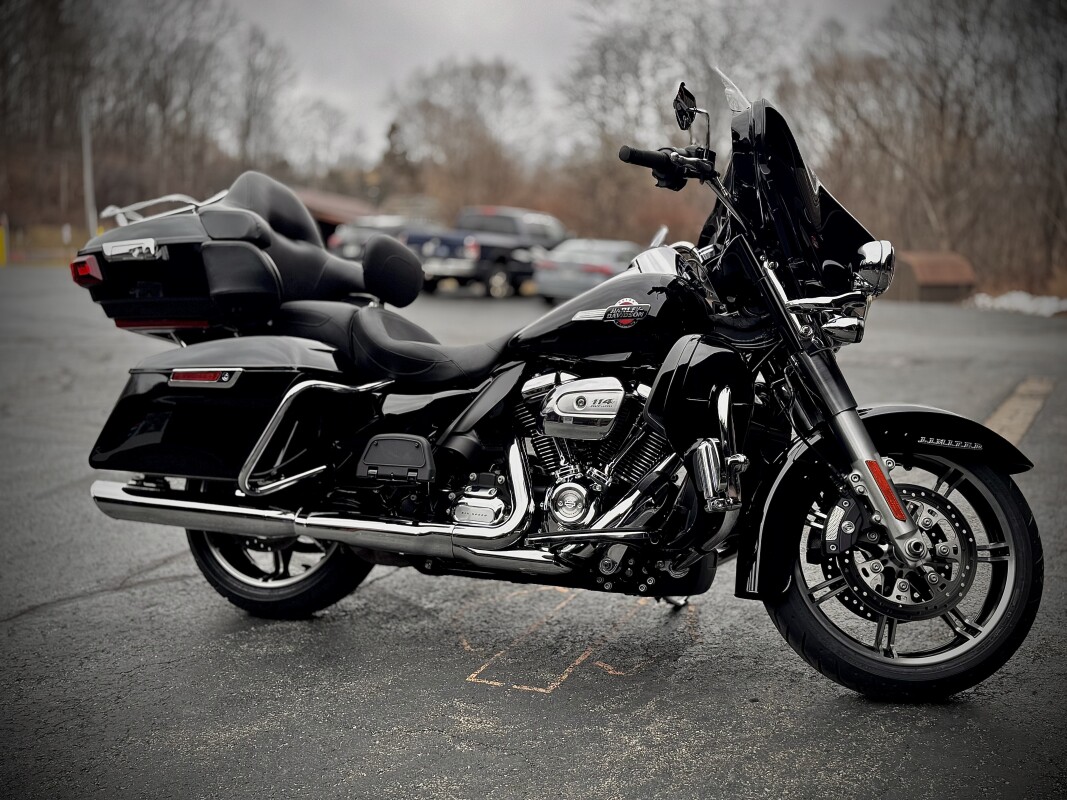 2023 Harley-Davidson® Ultra Limited Vivid Black | Brunswick Harley