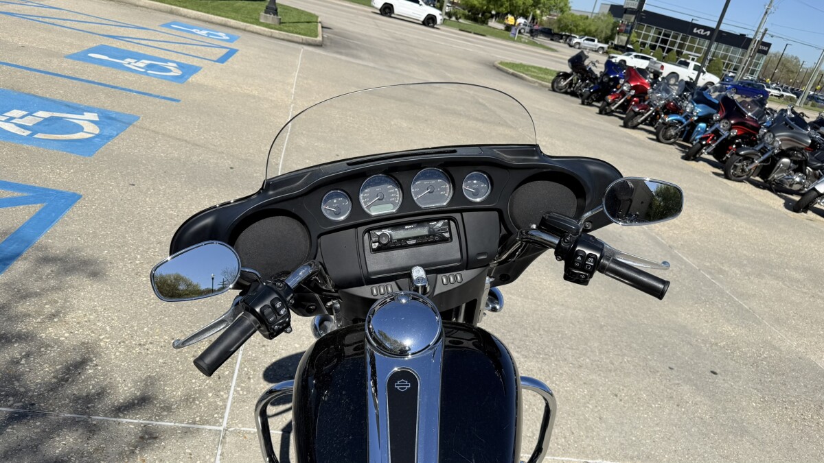 FLHT 2021 Electra Glide® Standard, photo 5