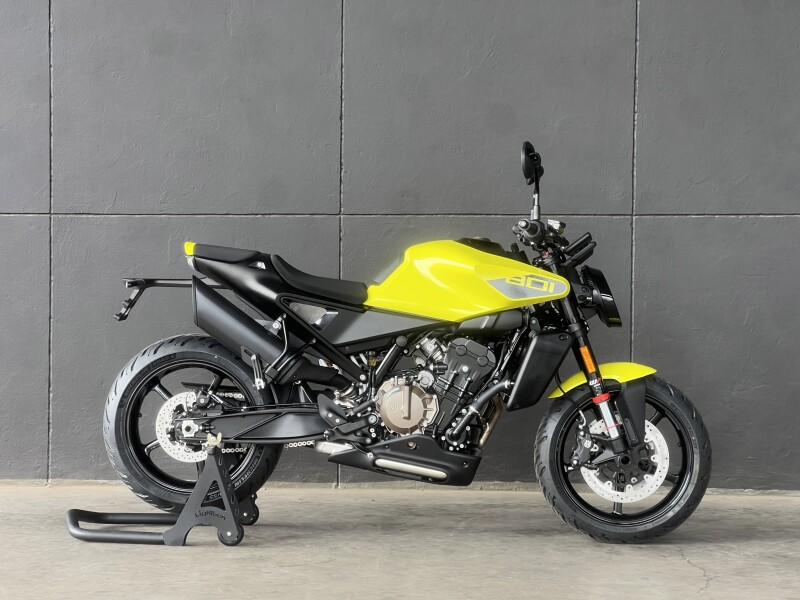 2026 HUSQVARNA VITPILEN 801 YELLOW