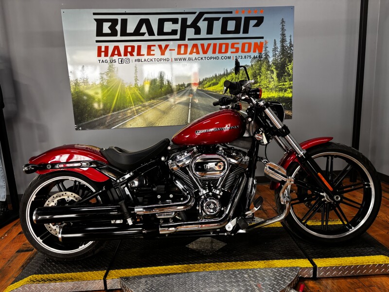 2019 Harley-Davidson® Breakout® 114 WICKED RED W/PINSTRIPE