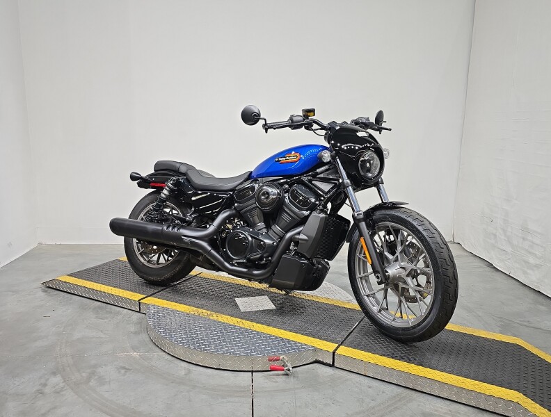 RH975S 2025 Nightster™ Special