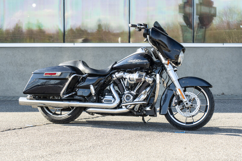 FLHX 2020 Street Glide®