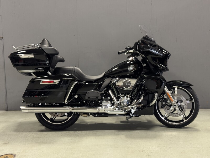 FLHXU 2025 Street Glide® Ultra