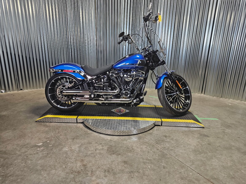 2024 Harley-Davidson® Breakout® 117 Blue Burst