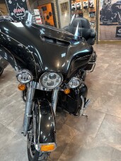 2017 Harley-Davidson® Ultra Limited Black Quartz thumb 3