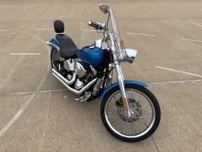 2004 Harley-Davidson® Softail Deuce Impact Blue thumb 3