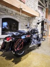 Harley-Davidson® Road King® 2022 FLHR BLACK thumb 1