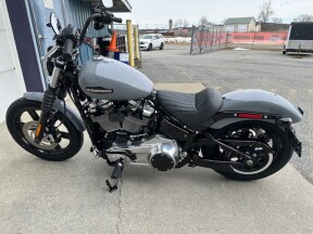 2026 Harley-Davidson® Street Bob® Dark Billiard Gray Chrome Cast Wheels thumb 3