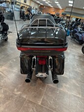 2017 Harley-Davidson® Ultra Limited Black Quartz thumb 1
