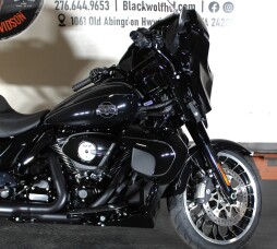 2026 Harley-Davidson® Street Glide Limited FLHXL thumb 2