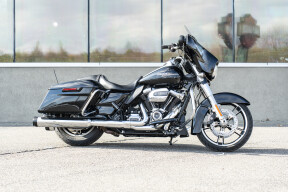 FLHXS 2017 Street Glide® Special thumb 0