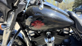 FLHT 2021 Electra Glide® Standard thumb 2