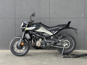 2024 HUSQVARNA SVARTPILEN 401 BLACK thumb 1