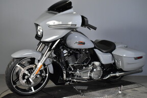 2026 Harley-Davidson® Street Glide® FLHX thumb 0