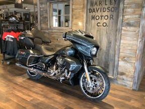Harley-Davidson® Street Glide Limited 2026 FLHXL T15-26 Iron Horse Metallic Chrome Trim thumb 3