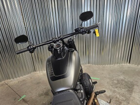 2018 Harley-Davidson® Fat Bob® 114 INDSTRL GRY DNM thumb 0