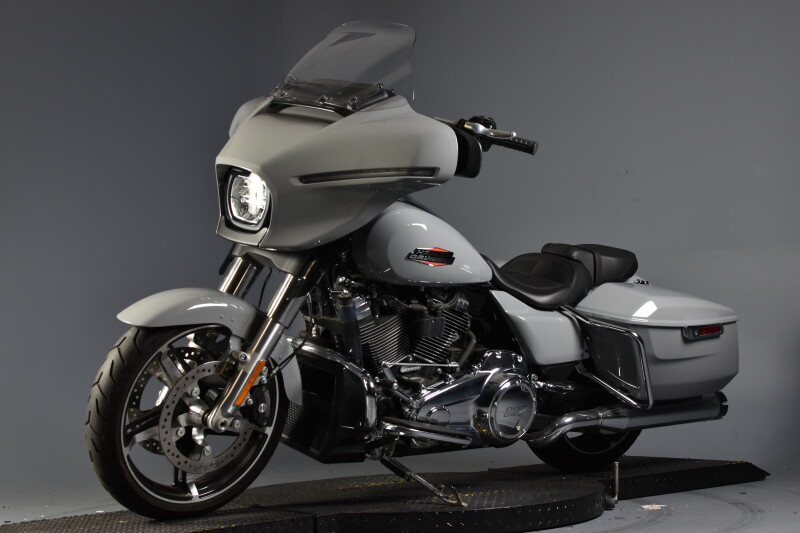 2024 Harley-Davidson® Street Glide® FLHX