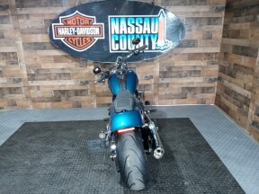 2026 Harley-Davidson® Breakout® Teal Thunder Chrome Trim thumb 1