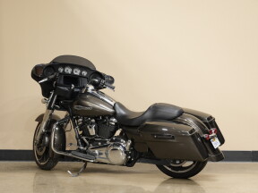 2021 Harley-Davidson® Street Glide® thumb 0