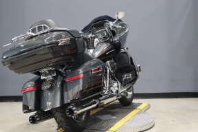 2016 Harley-Davidson® Road Glide® Ultra FLTRU thumb 0