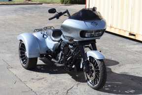2024 Harley-Davidson® Road Glide® 3 FLTRT thumb 0