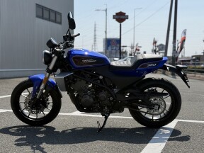 試乗車／認定中古車　2025 Harley-Davidson® Harley-Davidson X™ 350 Cosmic Blue thumb 1