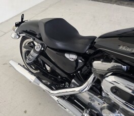 2017 Harley-Davidson® XL883L thumb 0