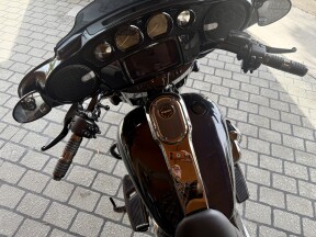 CVO™ Street Glide® thumb 0