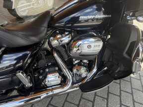 Road Glide® Limited thumb 3