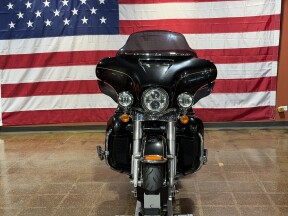 Harley-Davidson® Ultra Limited 2017 FLHTK BLACK QUARTZ W/PINSTRIPE thumb 1