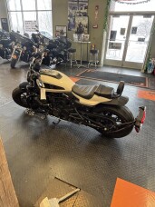 Harley-Davidson® Sportster® S 2023 RH1250S thumb 1