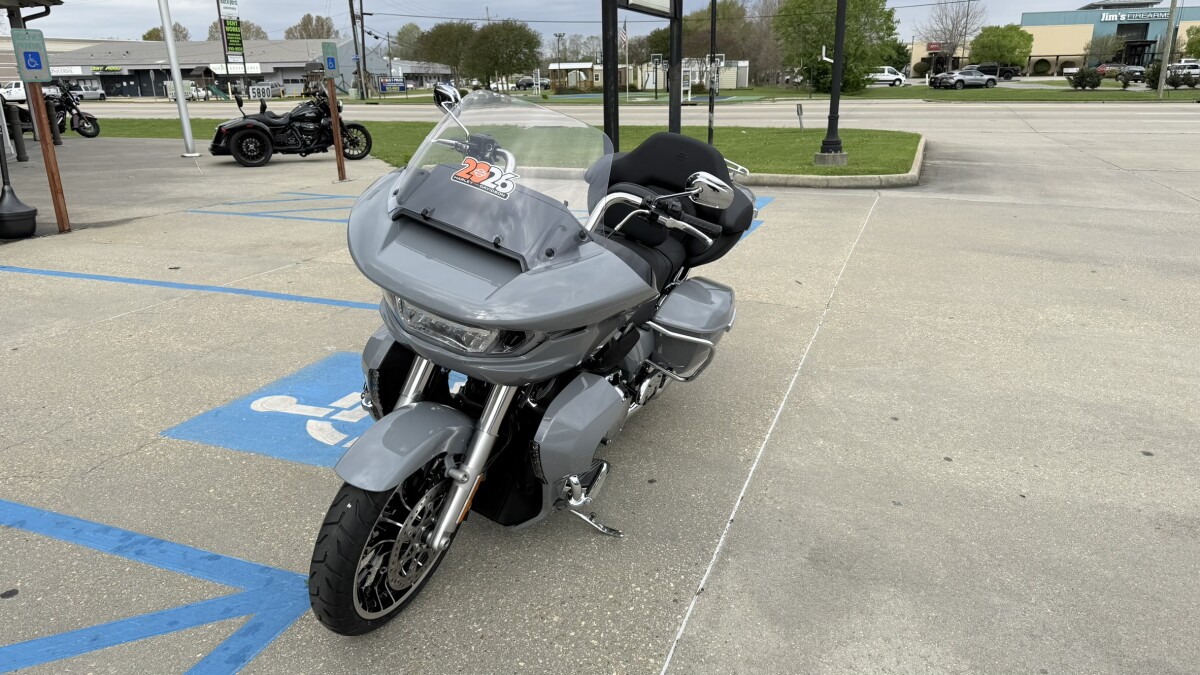 2026 Harley-Davidson® Road Glide Limited, photo 13