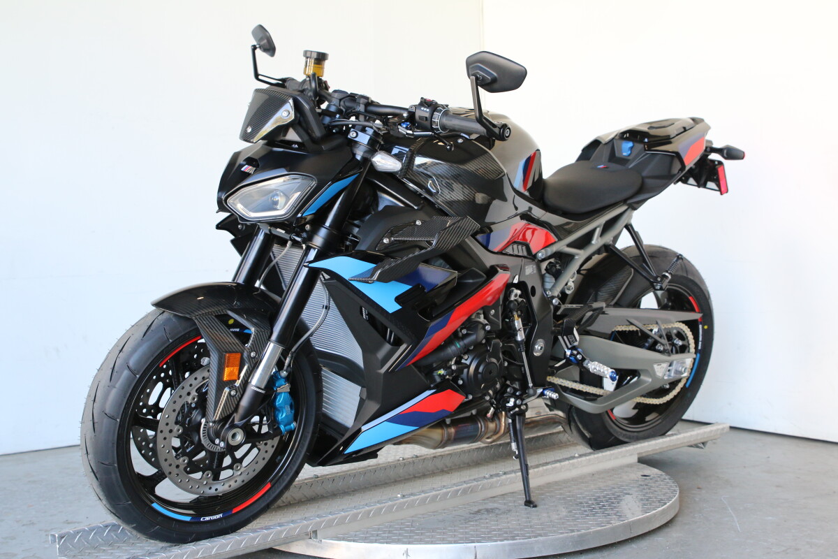 On Sale 2026 BMW M 1000 R, photo 40