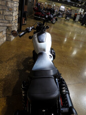 Harley-Davidson® Nightster™ 2025 RH975 BILLIARD GRAY thumb 0