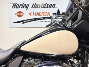 2022. Harley-Davidson FLHTP Police BLK/WHT SLV W/ PINSTRIPE thumb 2