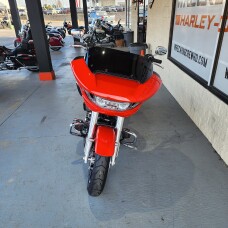 2026 Harley-Davidson® Road Glide® thumb 3
