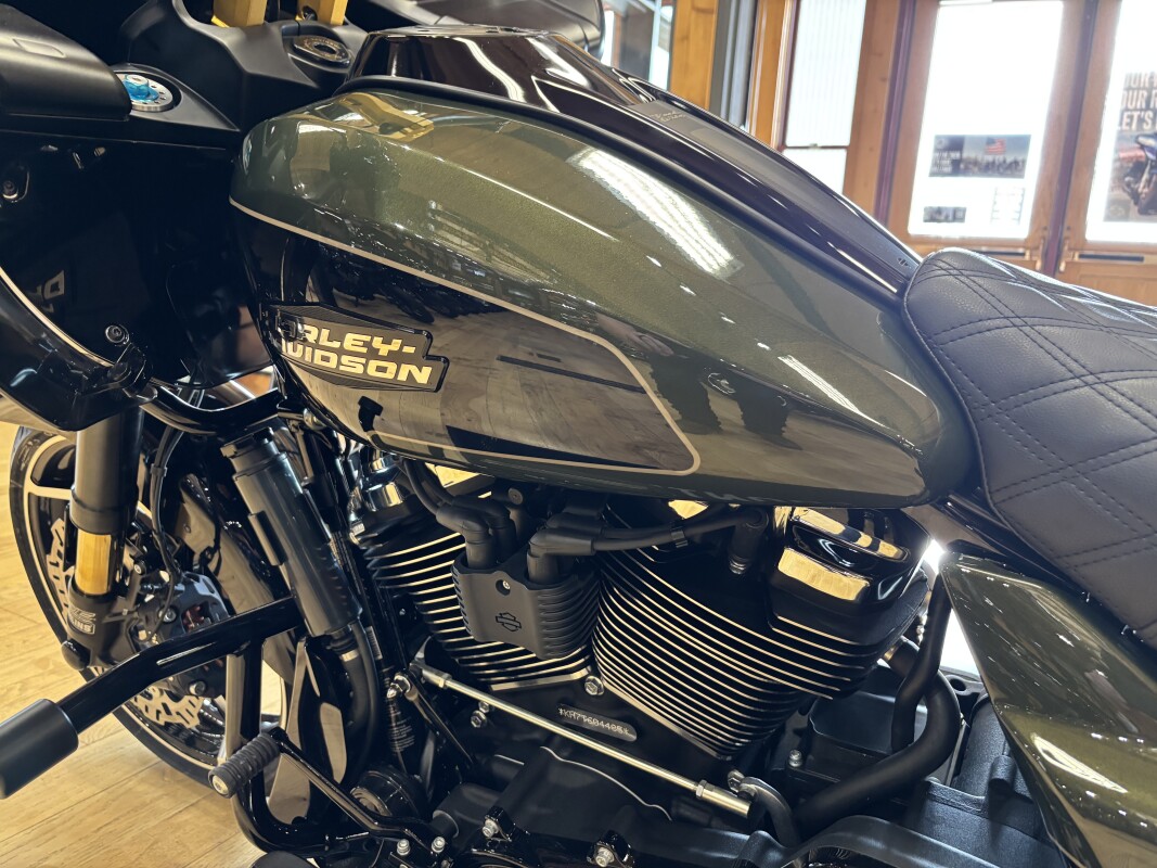 FLTRX 2026 Road Glide®, photo 10