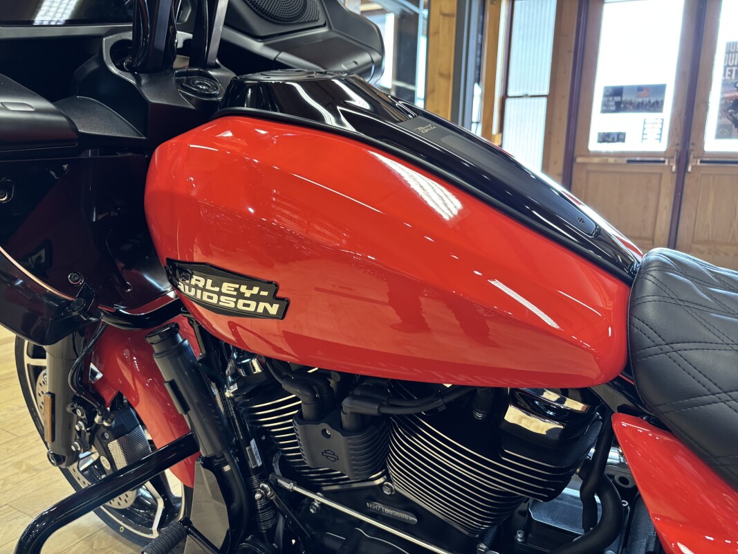 FLTRX 2026 Road Glide®, photo 8