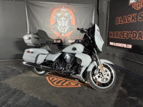 2026 Harley-Davidson® Street Glide Limited FLHXL thumb 2
