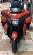 2026 Harley-Davidson® CVO Street Glide 3 Limited Citrus Heat CVO Tri-Tone thumb 3